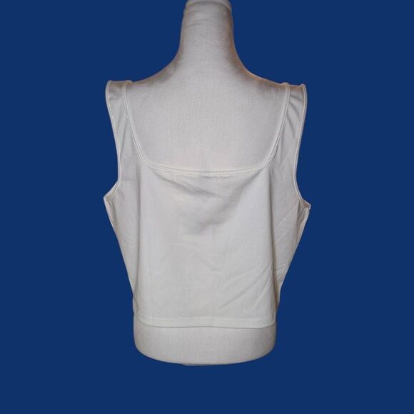 Shein Curve Women's PLUS Size 4XL White Sleeveless Crop Top - Picture 2 of 4